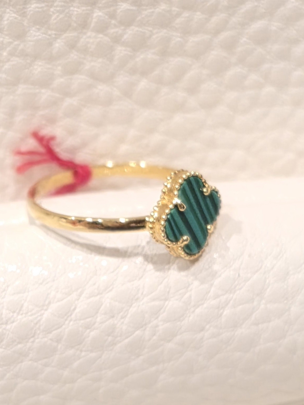 🍀✨️18K Gold Green Clover Ring✨️🍀 - Picture 2 of 4